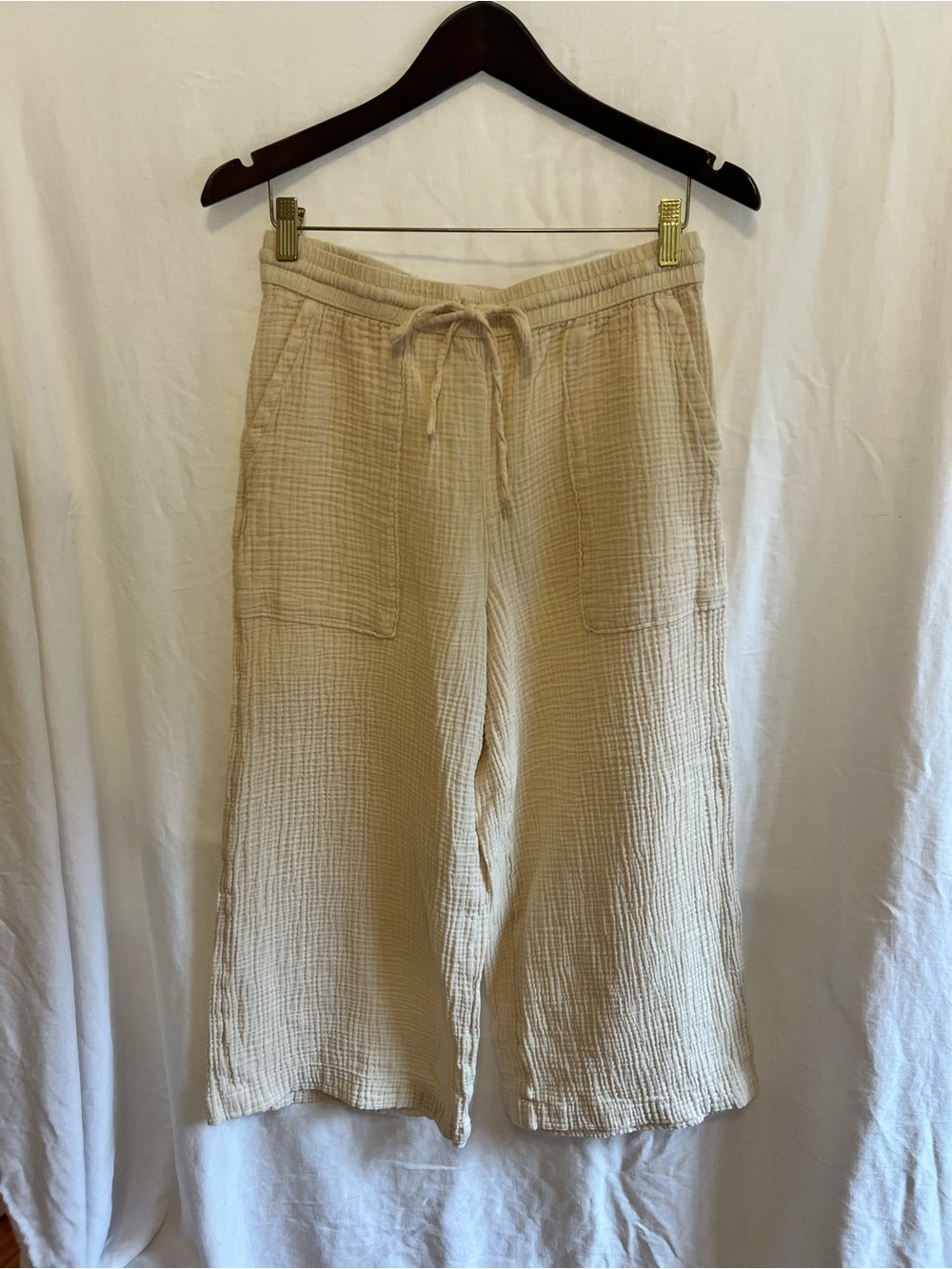 Universal Thread Cream Color Gauze Wide-Leg Drawstring Pants